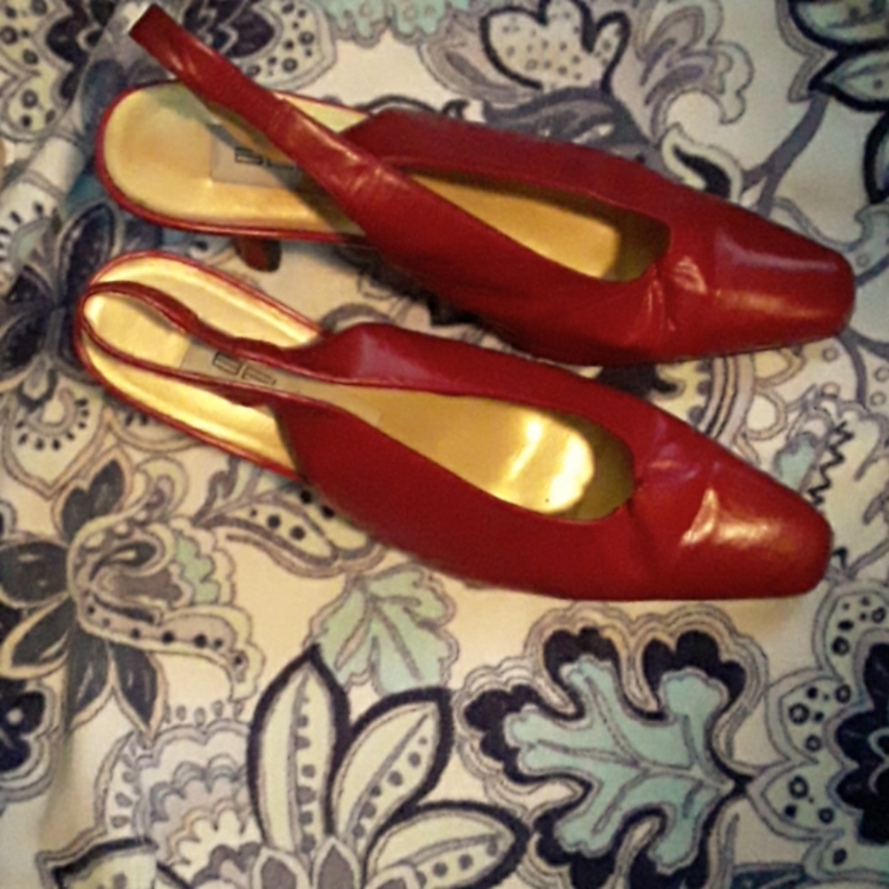 Red leather slingbacks pumps